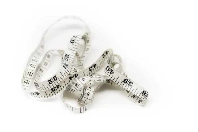 measuring tape, inches, sewing, tape measure, diet, number, ruler, measuring, size, long, width, tape-measure, distance, foot, tailor, measure, tape, inch, measurement, length, centimeter, white, measuring tape, measuring tape, measuring tape, measuring tape, measuring tape, sewing, tape measure, tape measure, tape measure, ruler, size, measure, measure, measurement. Showing product scale when viewers cannot touch it